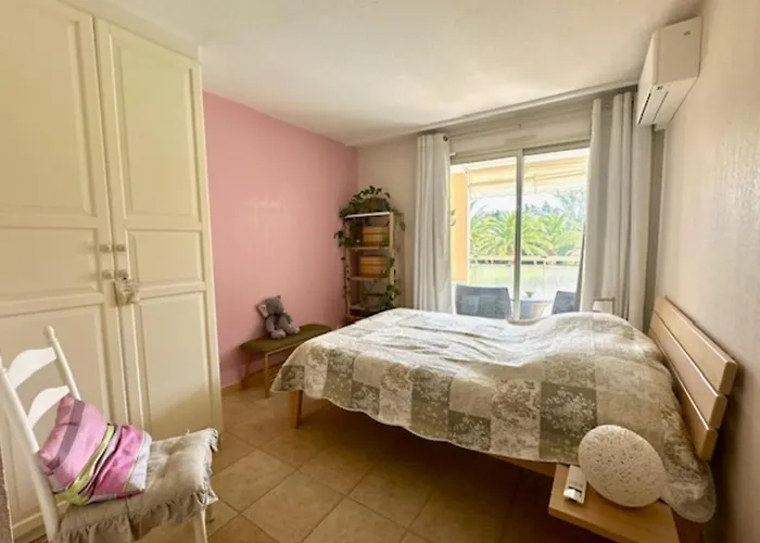 Renovated With Balcony * Mandelieu