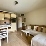 Renovated With Balcony Daire *