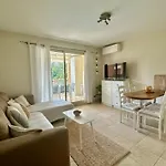 Renovated With Balcony Mandelieu